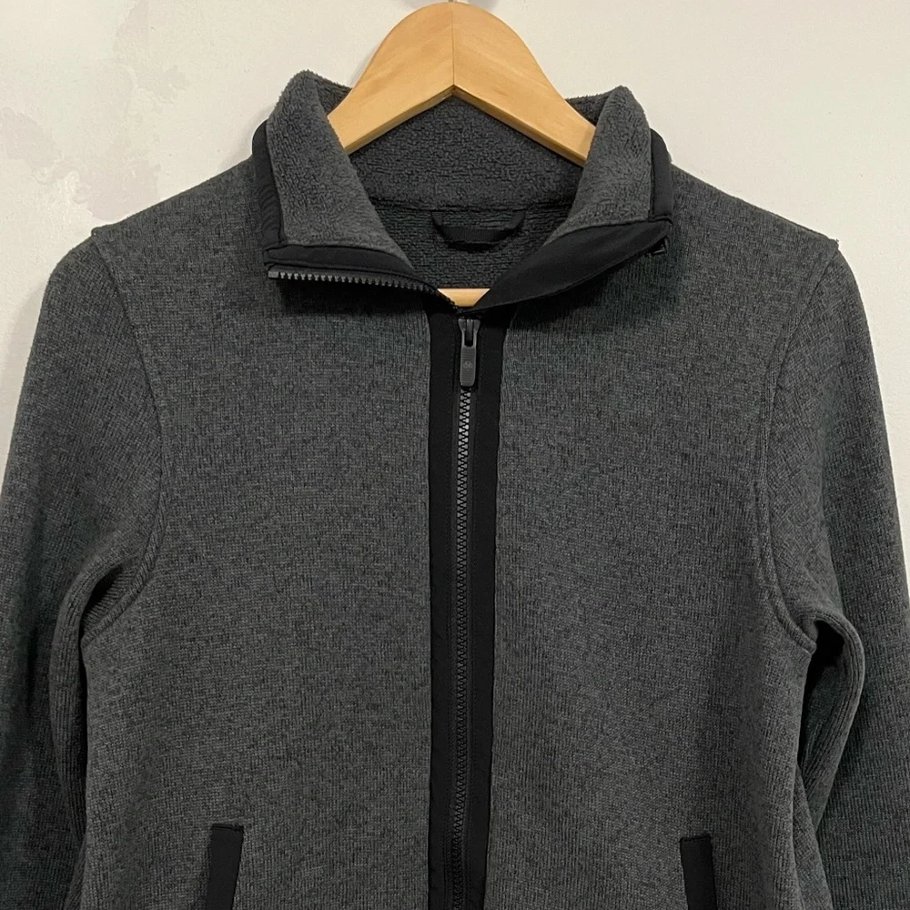 Lululemon Its Fleecing Cold Zip Up Heathered Black/Black 6 - Picture 12 of 16